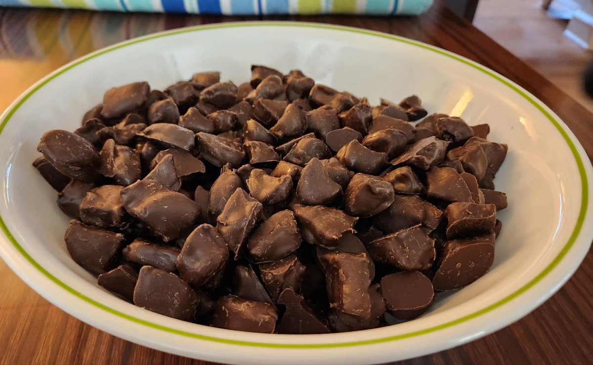 DMcPhail's tweet image. Today&apos;s cooking adventure honey butter pork loin with leftover garlic mashed and roasted zucchini, and chocolate-dipped ginger #FromTheeSpecCafeteria #eSpecCooks