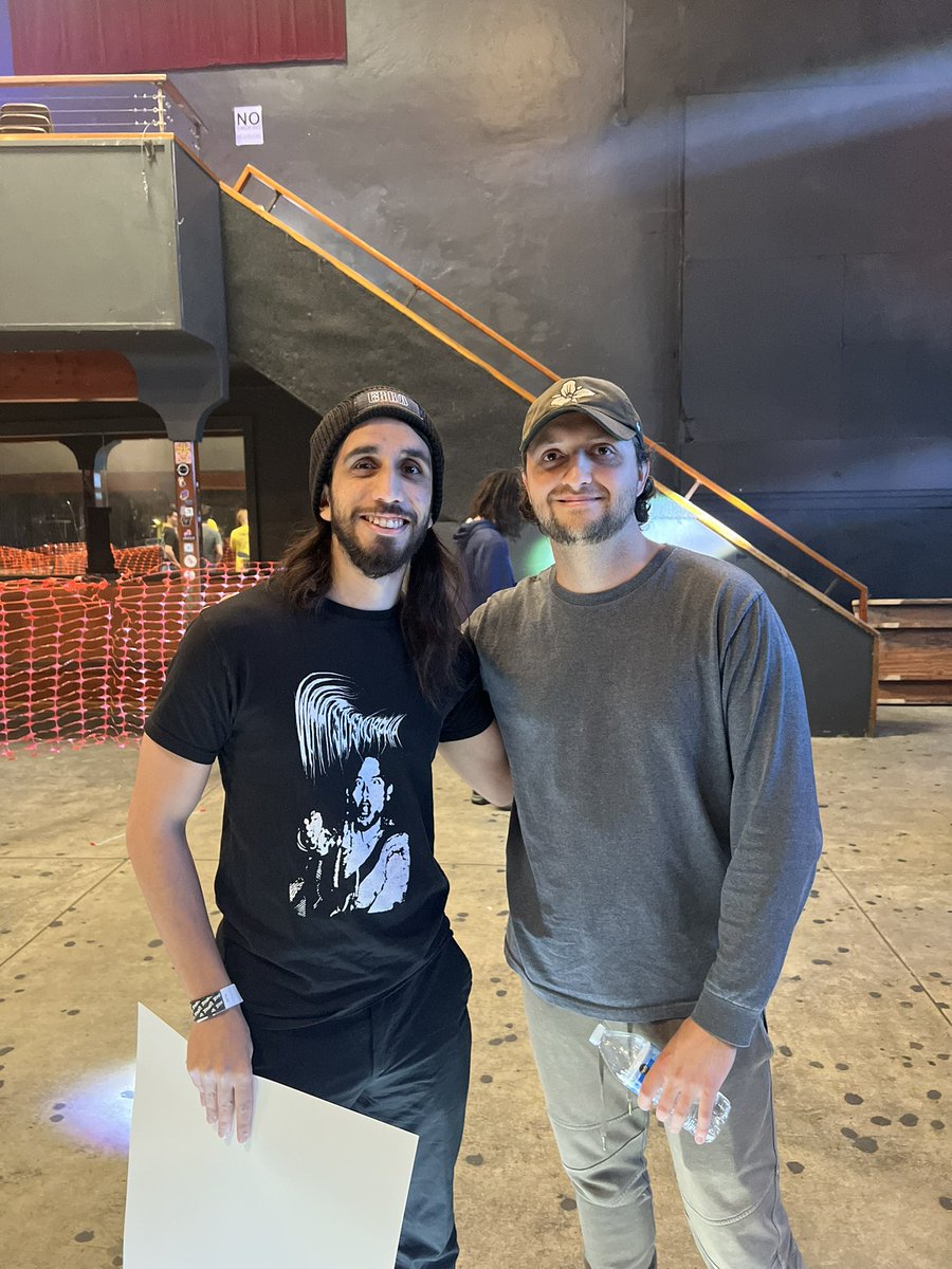 wtf_harj's tweet photo. Got to see #erra #voidofvision #novelistsfr and #makethemsuffer last night man 👀 such a sick show https://t.co/t8sHp9wl9J