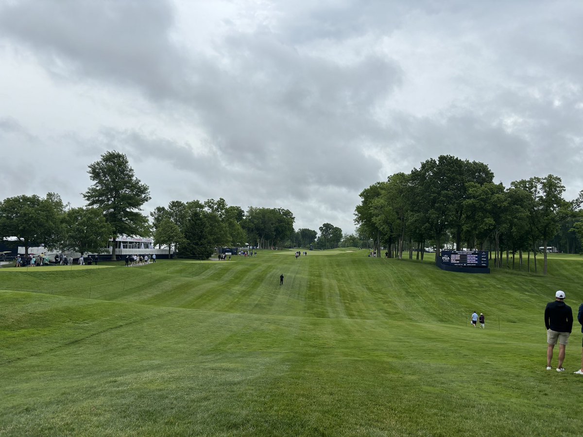 What a Tuesday at <a href="/PGAChampionship/">PGA Championship</a> ! <a href="/jballard1/">John Ballard, CGCS</a> and staff got the course dialed in! Looks great! <a href="/Solutions4Turf/">AQUA-AID Solutions</a>