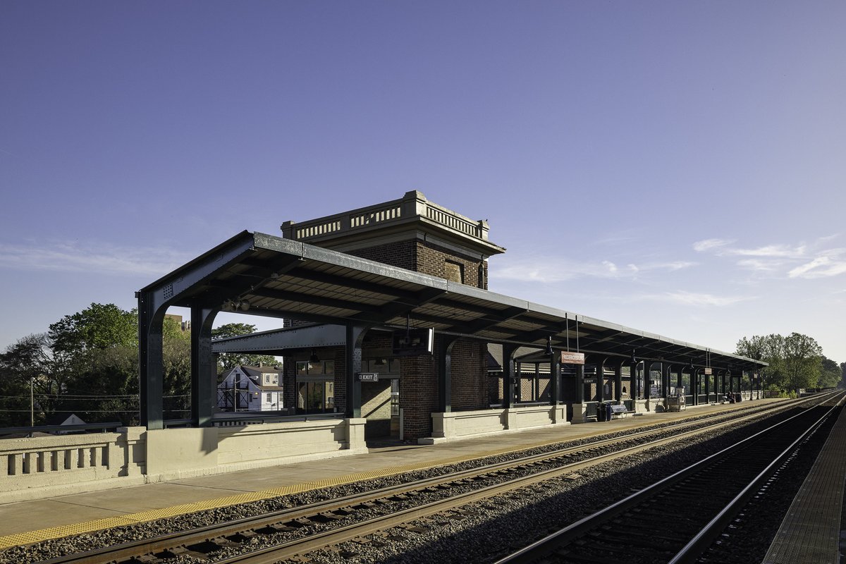 ClarkBuilds's tweet photo. The Clark Civil team has wrapped up work at the VRE Fredericksburg Station Rehabilitation project!    #ClarkBuildsVA https://t.co/KdgFsIbgB9