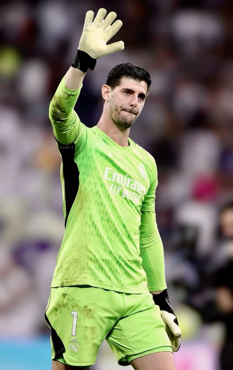 Courtois made 10 successful saves tonight in order to keep a clean sheet! 🧱 3 Clean sheets in a row for the Belgian! 🇧🇪✨