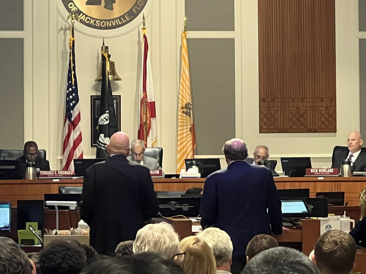 Historic day with @CityofJax & @Jaguars presenting to Jacksonville City Council the framework of a public private partnership for a stadium of the future in #DTJax! Mark Lamping, President of the Jaguars says “this is the biggest private investment in the history of Downtown Jax”