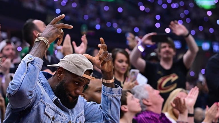 Dear <a href="/KingJames/">LeBron James</a> this is an open petition by fans of NE Ohio. #Cavs can draft Bronny. With you, have a roster to win title. Spida- All NBA. Mobley &amp; Allen- Defensive anchors. Darius- Former All-Star. You’re the missing piece! Fans Support this petition &amp; like this post! #lebron