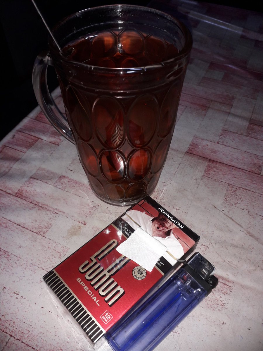 Bagian dari 16% penjaga marwah demokrasi tetap semangat ga hrs setiap pagi ngopi ngeteh pun terasa bgt nikmat