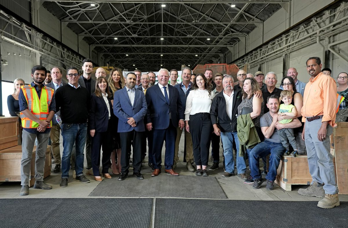 This afternoon, I visited Regen Resource Recovery in Welland, which is a national leader in clean, synthetic graphite processing for electric vehicle batteries. It was great to see yet another example of how Ontario’s domestic electric vehicle supply chain is creating