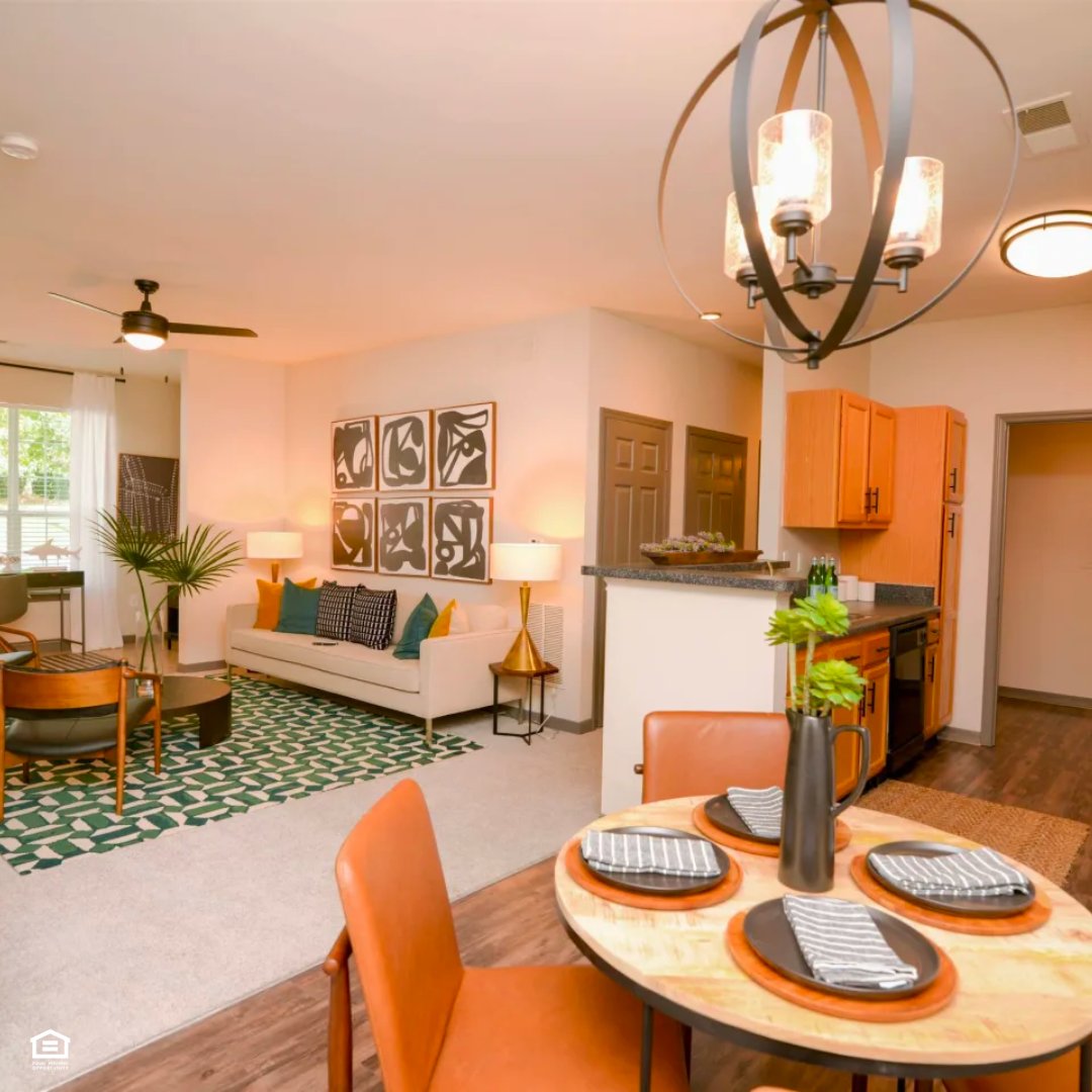 Gather your friends and loved ones for a delicious meal. 🍽️ With its spacious tables and comfortable chairs, you'll have plenty of room to spread out and enjoy your food at Parc 1346 homes. 😋

Visit our website for more in-home amenities!
#Parc1346 #ChattanoogaApartments...