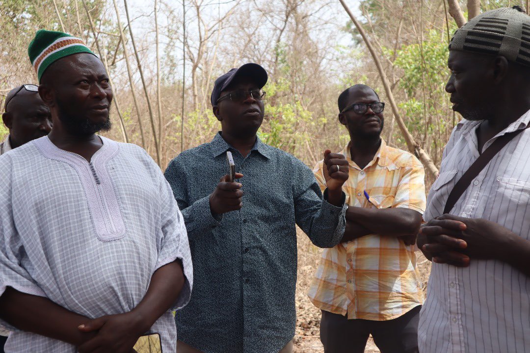 #MinisterialTour
Speaking to the forest committee of Sutusinjang, WCR, PM of the #EbAProject, Dr. Jaiteh,  advised the community to plant more fruit trees to add economic value to the forest. He believes that this approach would help alleviate pressure on forest resources.
