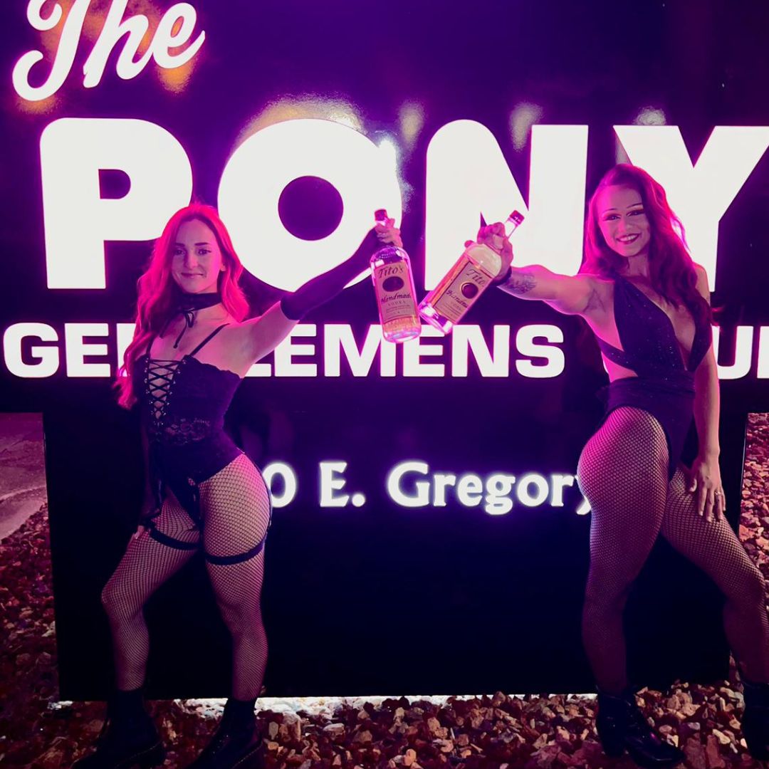 Enjoy #TitosTuesday the right way - with our #smokinghot #PonyGirls! 🍸 Bottles of Titos at The Pony are just $200 all night long. 🤑 We're talking ice cold Titos from open to close! 🤩 
.
.
.
#TitosMoment #ThePonyPensacola #MALentertainment