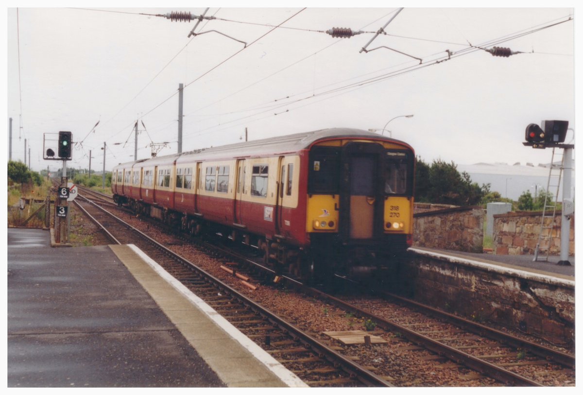 318 270 at Irvine at 09.02 on 16th July 1999. @networkrail #DailyPick #Archive @ScotRail