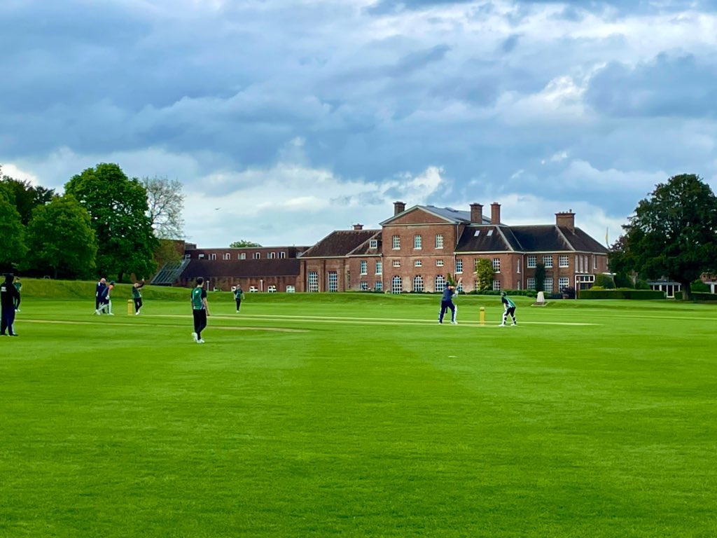 U15’s 🏏 ➡️ Delighted to host @PSRCricketClub 🆚 @SonningCC - well played both XI’s 🟡⚫️ #ClubSponsor #PSRCC 🦅