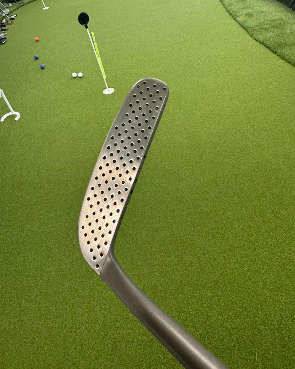 Recently had one of these really cool Callaway Hickory Stick Little Poison 1 putters traded in. 😎 It sold almost immediately! 😮 What are some more interesting putters you've used? Shop our entire putter selection: bit.ly/4bIszLu #2ndswinggolf #TradeInTuesday #golf