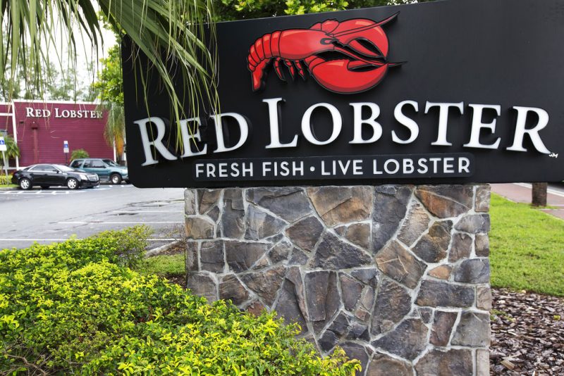 Red Lobster closing 4 Colorado restaurants and auctioning furniture, equipment trib.al/ygb1zj5