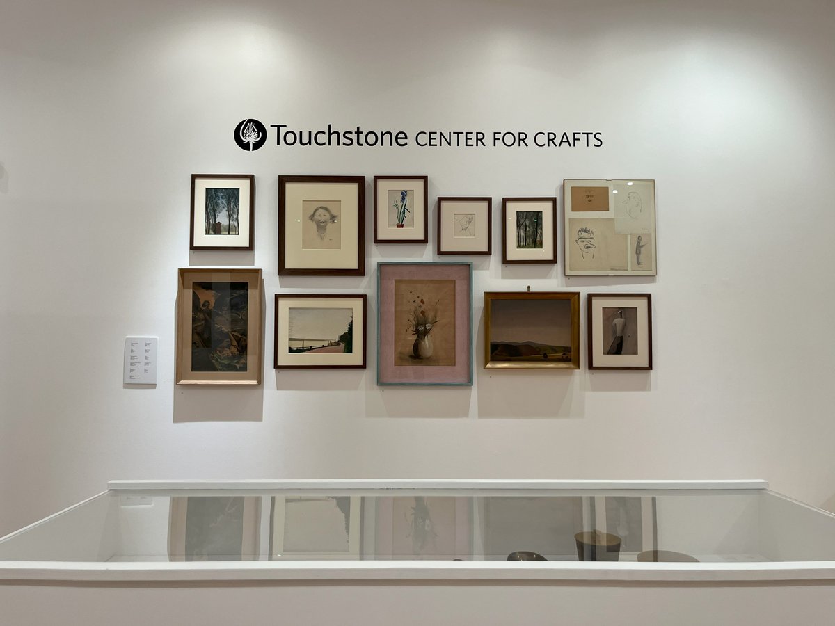Don't miss The Touchstone Center for Crafts Auböck: The Gallet Collection. It beautifully showcases the fusion of craftsmanship & local heritage. Discover their  journey during WWII & explore our community's rich history! 🎨 #RemakeLearningDays @remakelearning @RemakeDays