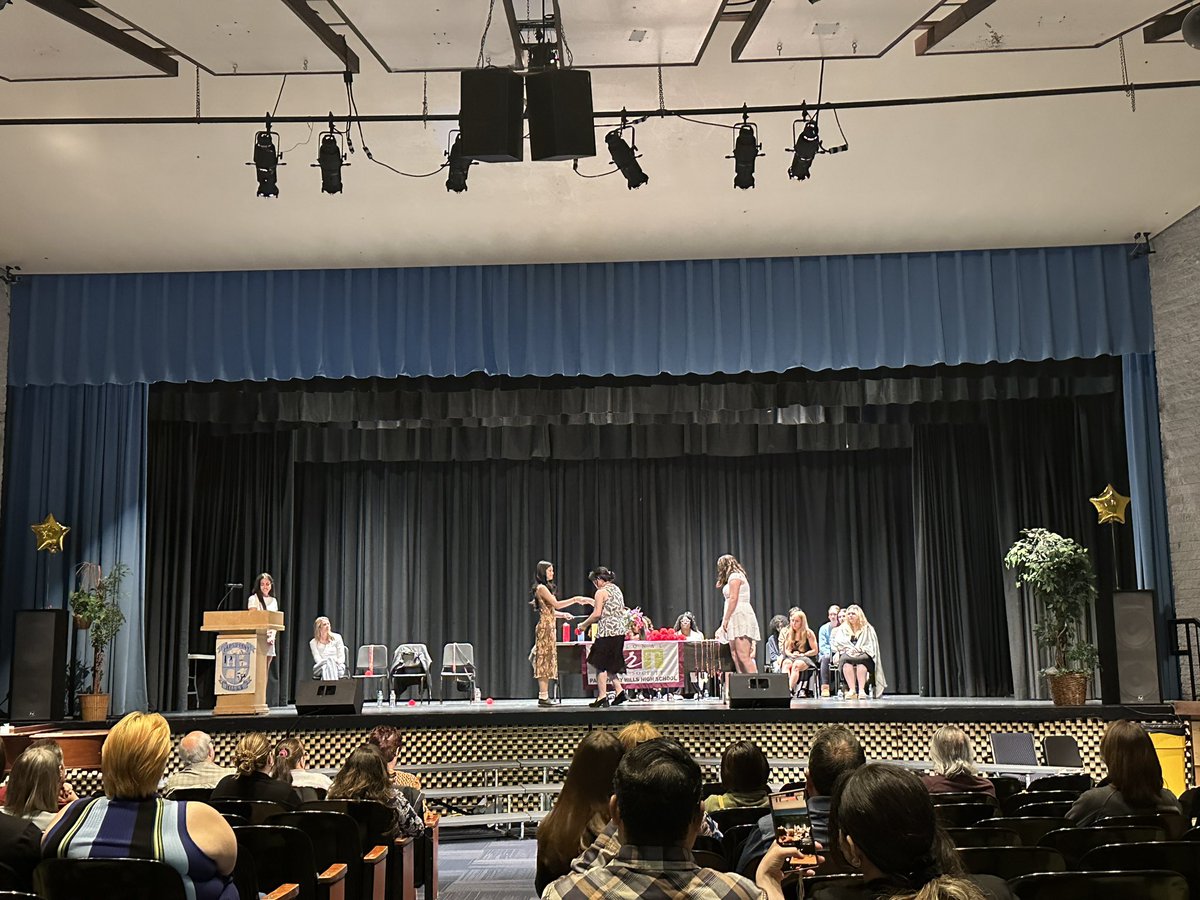 Mrs. Caravano (@mrsc_vpa) on Twitter photo The Par. Hills National Art Honor Society had their Cords and Certificates Ceremony last evening. A wonderful honoring of the graduating student artists and passing of the torch to the rising officers. Congrats to all, and thank you to their advisor, Mrs. Krehel! <a href="/ArtsEdNJ/">Arts Ed NJ</a> The Par. Hills National Art Honor Society had their Cords and Certificates Ceremony last evening. A wonderful honoring of the graduating student artists and passing of the torch to the rising officers. Congrats to all, and thank you to their advisor, Mrs. Krehel! <a href="/ArtsEdNJ/">Arts Ed NJ</a>