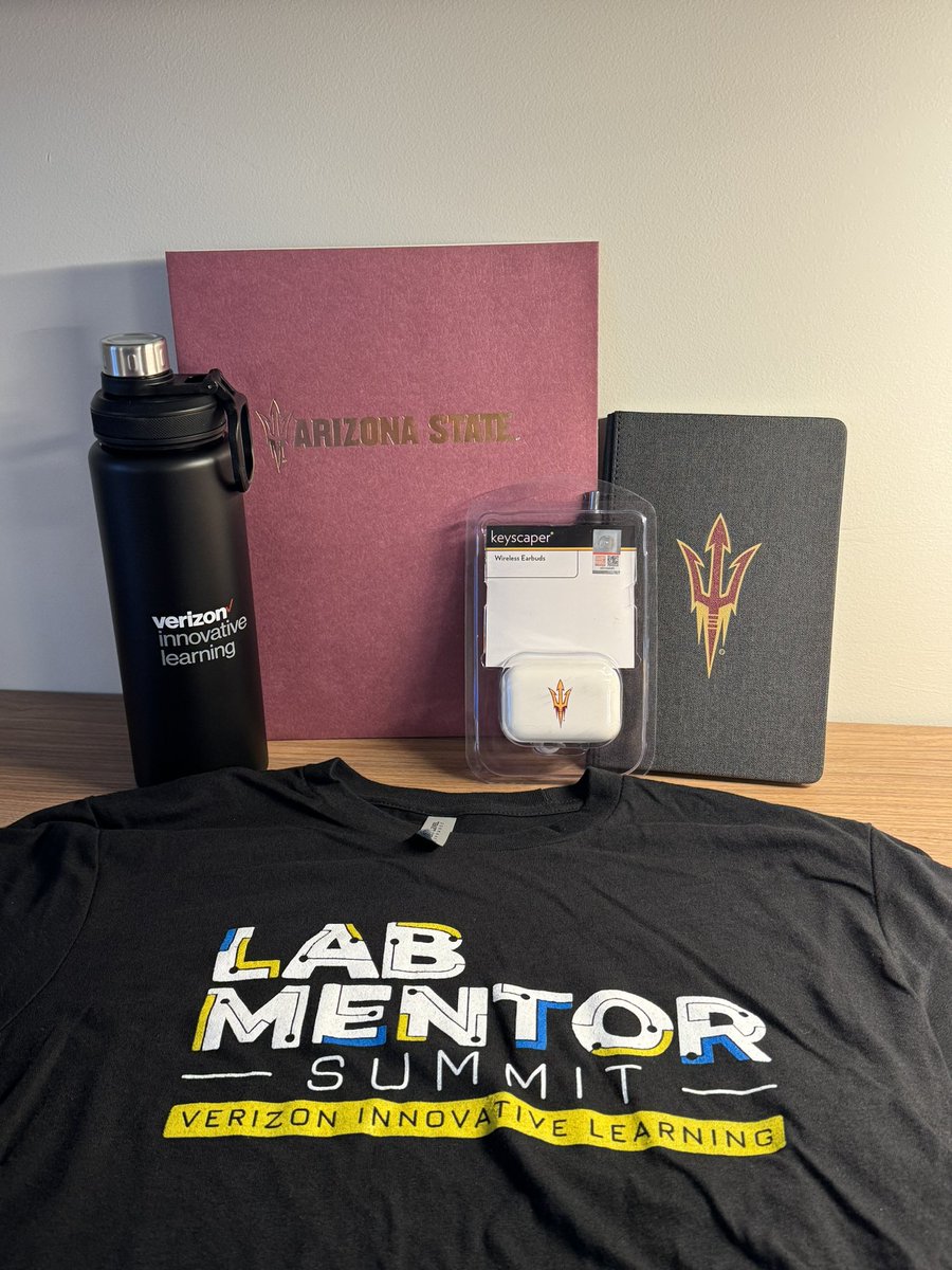 Just arrived in Arizona and already swagged out for the @dpvils Lab Mentor Summit with @ASU and @Verizon !