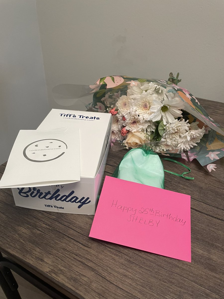 thenamesscabs's tweet photo. love bday spoils 🥹 bonus points if they are sent to my job(: https://t.co/UquVOEM5ui