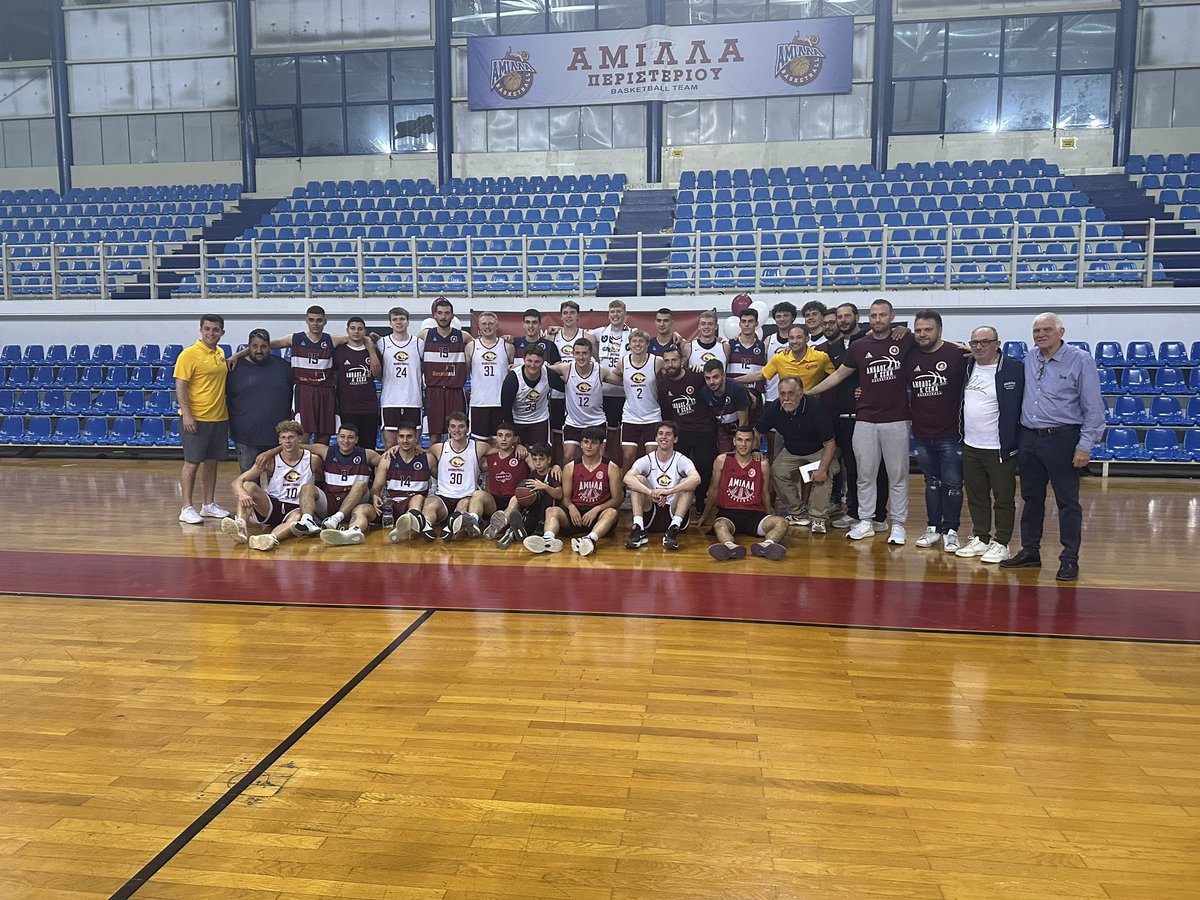 Tonight we got a W in game #1 of our trip vs Amilla Peristeriou, who were outstanding hosts. 🇬🇷
#CobberWay #J5tours