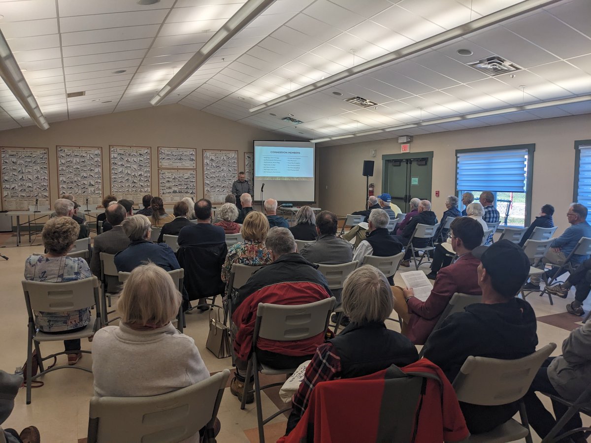 Big crowd for the first public meeting on PEI's new forestry strategy 🌳🌲 Interesting to learn that over 80% of the Island's land is privately owned - while in neighbouring New Brunswick it's only 50%. I'll share some insights as I hear them!