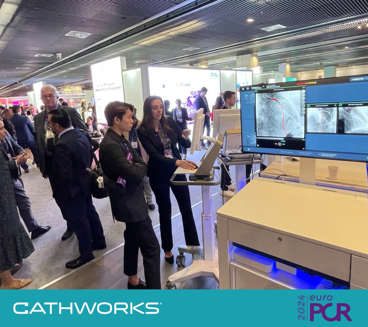 Successful first day at #EuroPCR! Exciting new clinical data was presented, and the booth witnessed a constant flow of activity. During a Late-Breaking Trials and Hotline session, Yuetsu Kikuta from Fukuyama Cardiovascular Hospital presented data from a real-world international