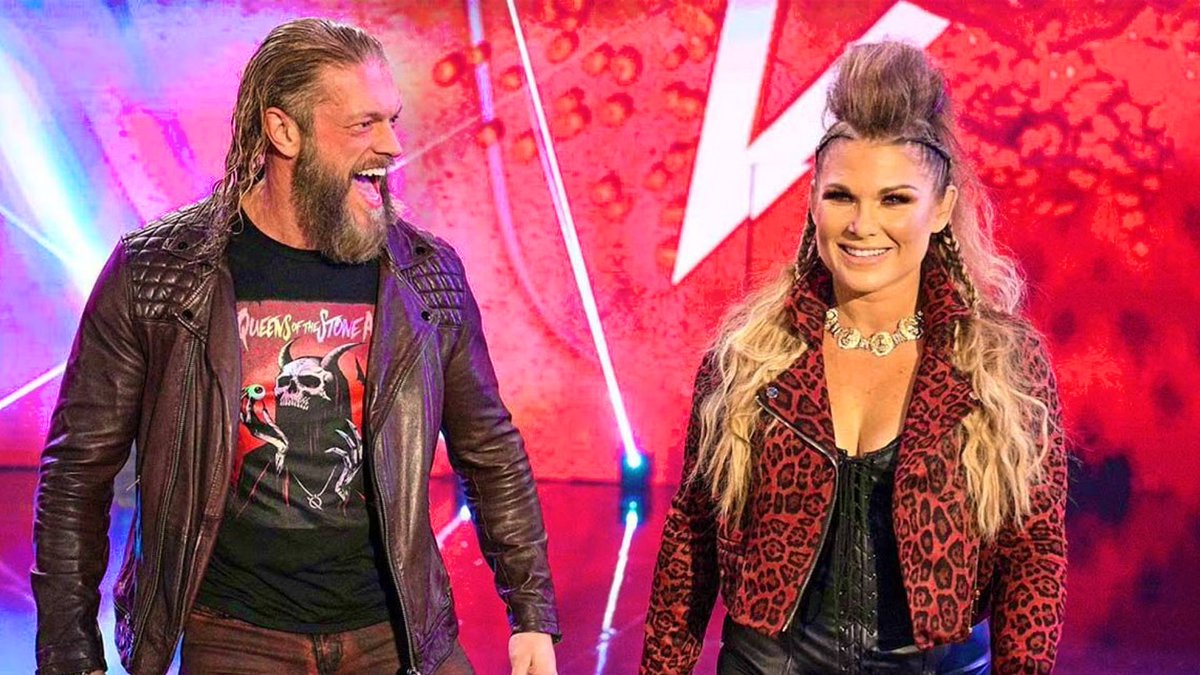 Thanks to Adam Copeland’s interview with @ChrisVanVliet, I found out that Beth Phoenix is the voice behind, “You Think You Know Him?”

Cool lil fact amongst many others in the @RatedRCope interview.

#AEW #AEWxNJPW #AEWDynamite #WrestlingCommunity