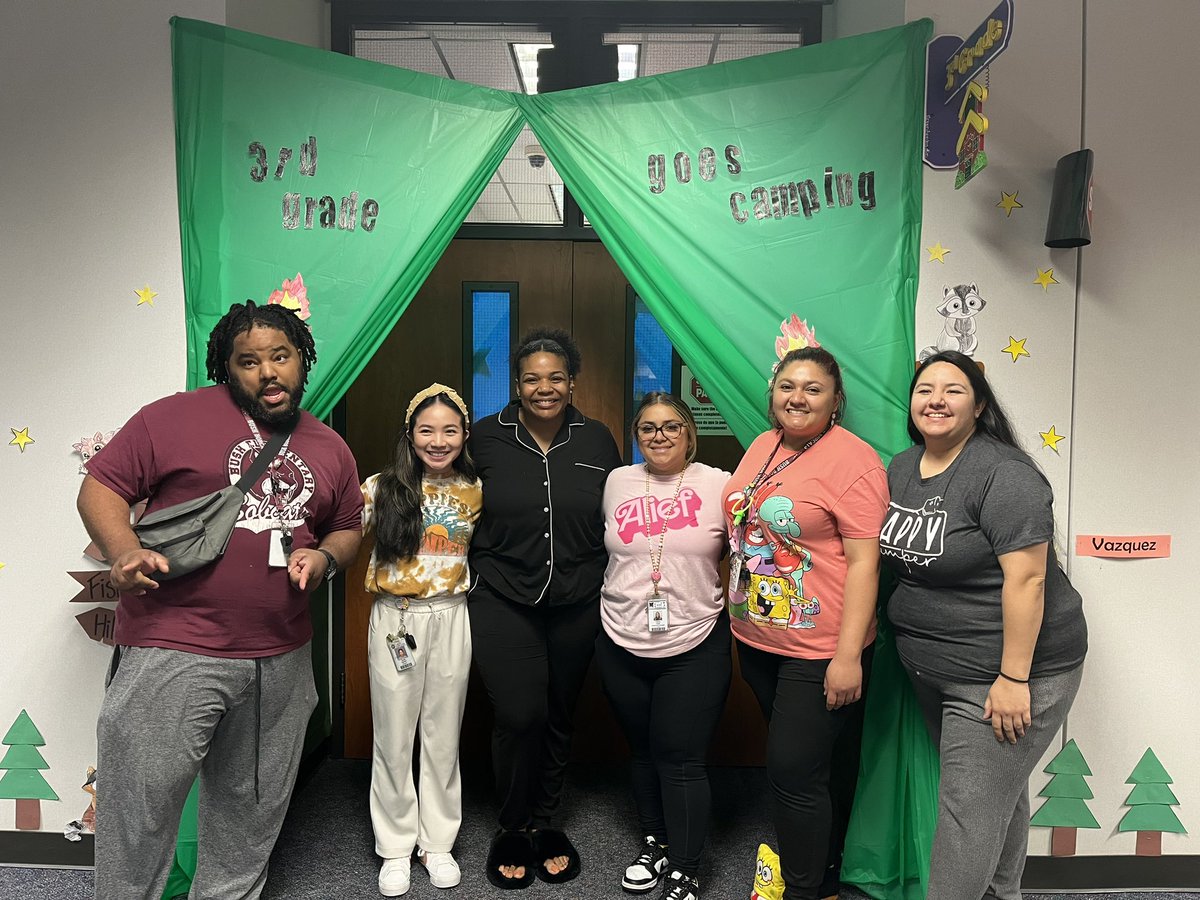 3rd grade had a “camping experience” at school today! They got to wear pajamas, play games and eat snacks by the “fire” 🙂 Thank you for putting this experience together for our Bobcats ❤️ ⛺️ 🔥 🏕️ @ajbushelem #OneTeamOneGoal #BobcatBusiness