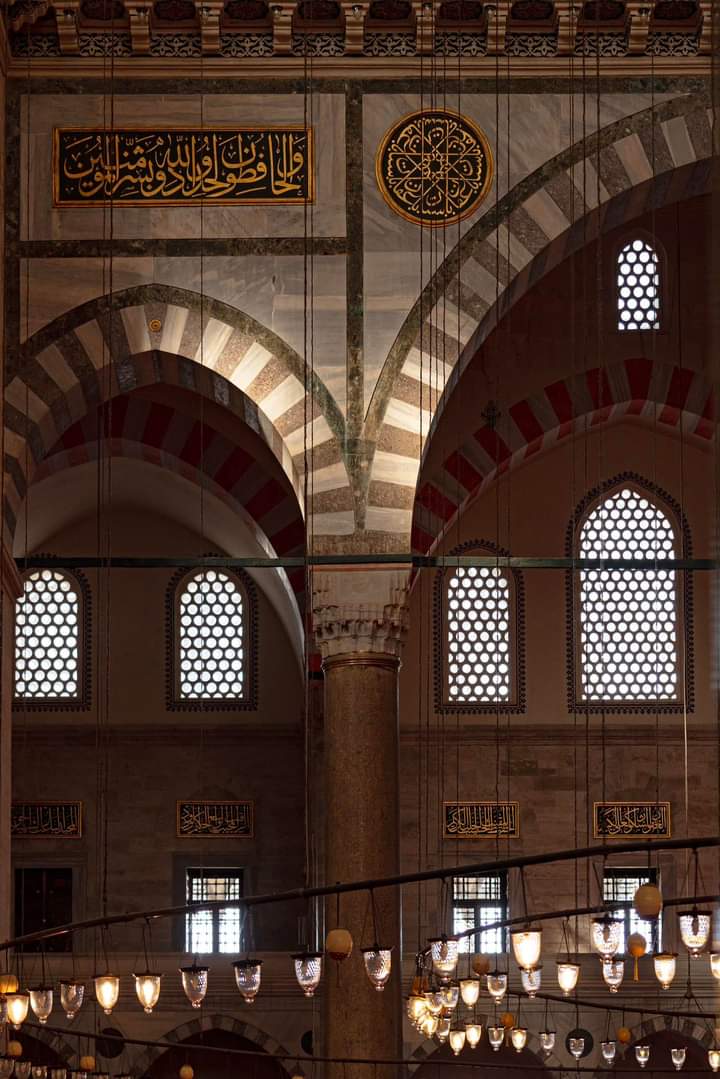 Süleymaniye mosque in Istanbul ... 🤎 📸 Furkan Al