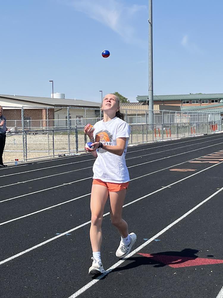 MinsterSchools's tweet image. On Monday, our Juggling Club wrapped up the year with a “joggling” track meet.  

Thanks to Mr. Muhlenkamp for sharing his passion with our students, and a special shout out to @MinsterTech 8th graders Eli Zumberger and Michael Wendeln for designing the 3D printed medals!