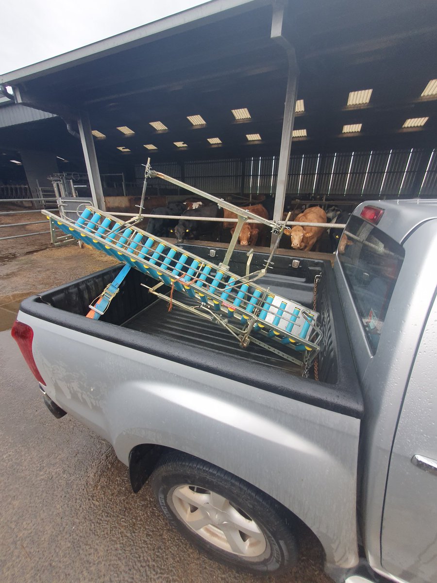 Some more cattle out to the field, some more sold to <a href="/StoddartsBeef/">Stoddart's Best in Beef</a>, a lamb down a manhole and returning the hired docking chute. 
Busy day not helped by getting a cut on my hand checked at a&amp;e also 🤦‍♂️