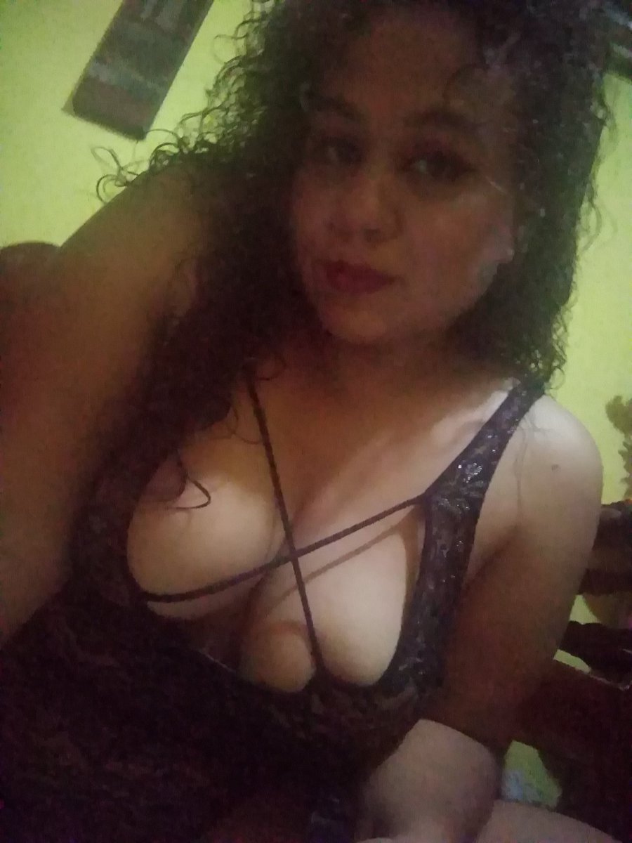 cat marie tweet media