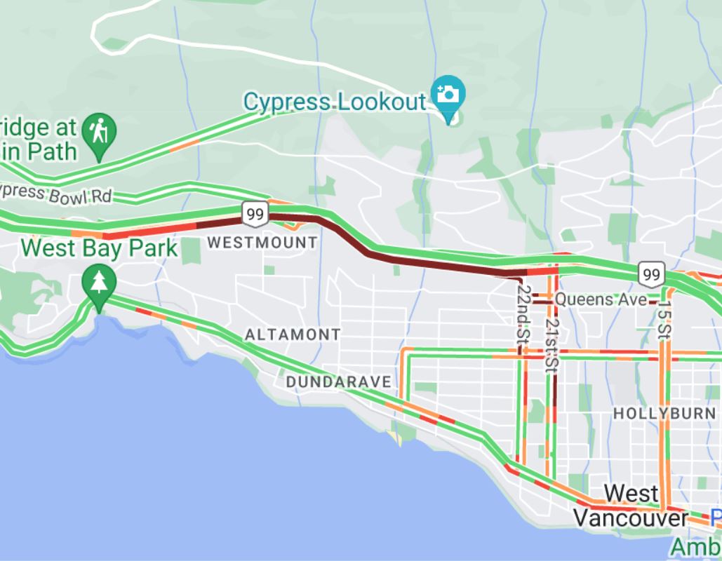 ⛔️⚠️#BCHwy1 #UpperLevels Eastbound right lane blocked West of 21st Street in #WestVan. Expect delays. Tow on scene.