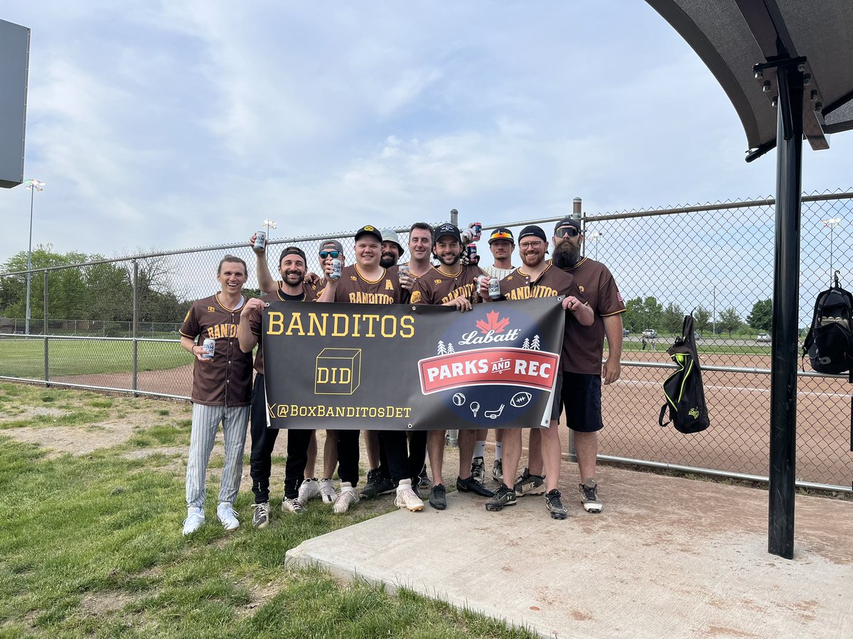 BoxBanditosDet's tweet photo. Opening Day for the Banditos! @LabattUSA #Labattparksandrec https://t.co/QJs5Us2A7L
