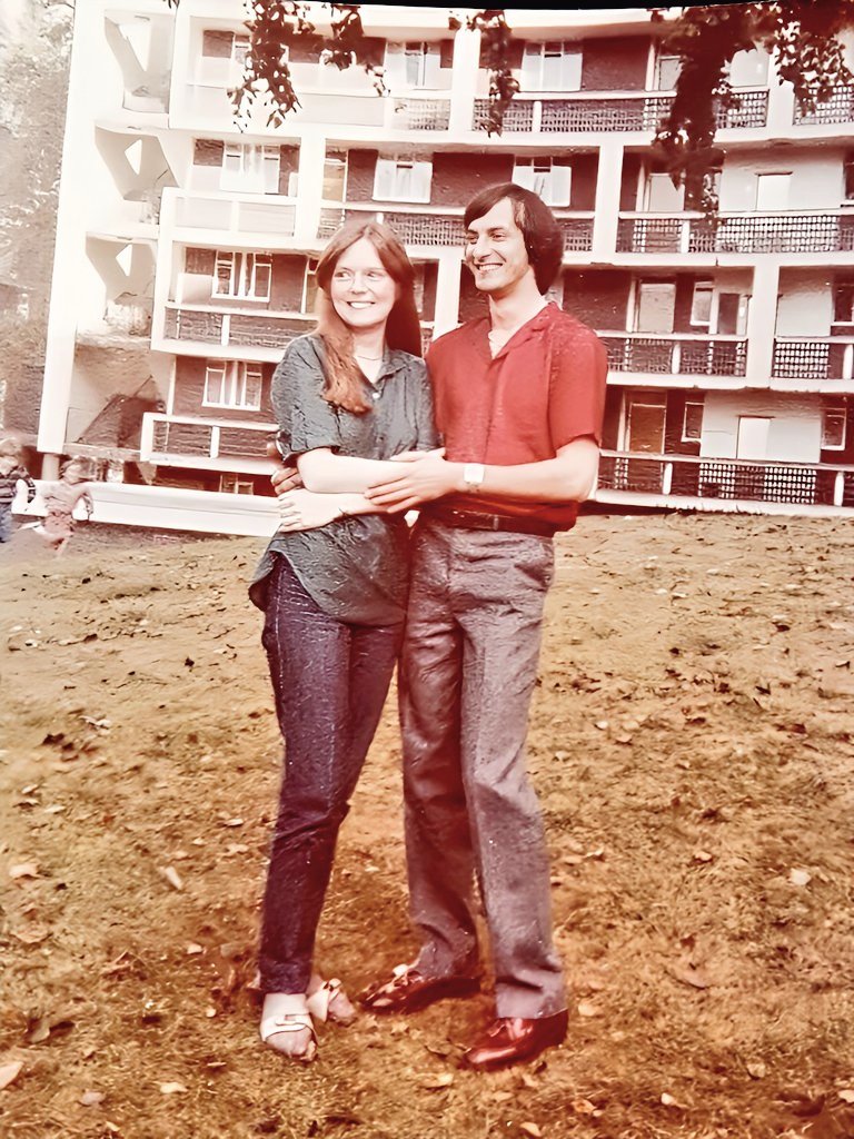 My Mum and Dad in 1980. 
Just before I was a thing 😂