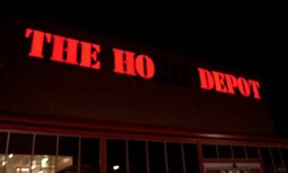 HomeDepotOnSol's tweet photo. @AshleyDCan You're missing ur forklift license miss https://t.co/I7tpLifJB8
