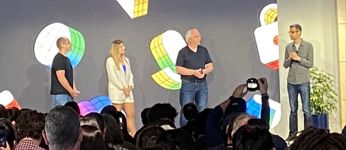 MichaelLewittes's tweet image. At a session called "What's new in @Google AI," there was a surprise guest -- @sundarpichai! So cool!
#GoogleIO #GoogleIO2024