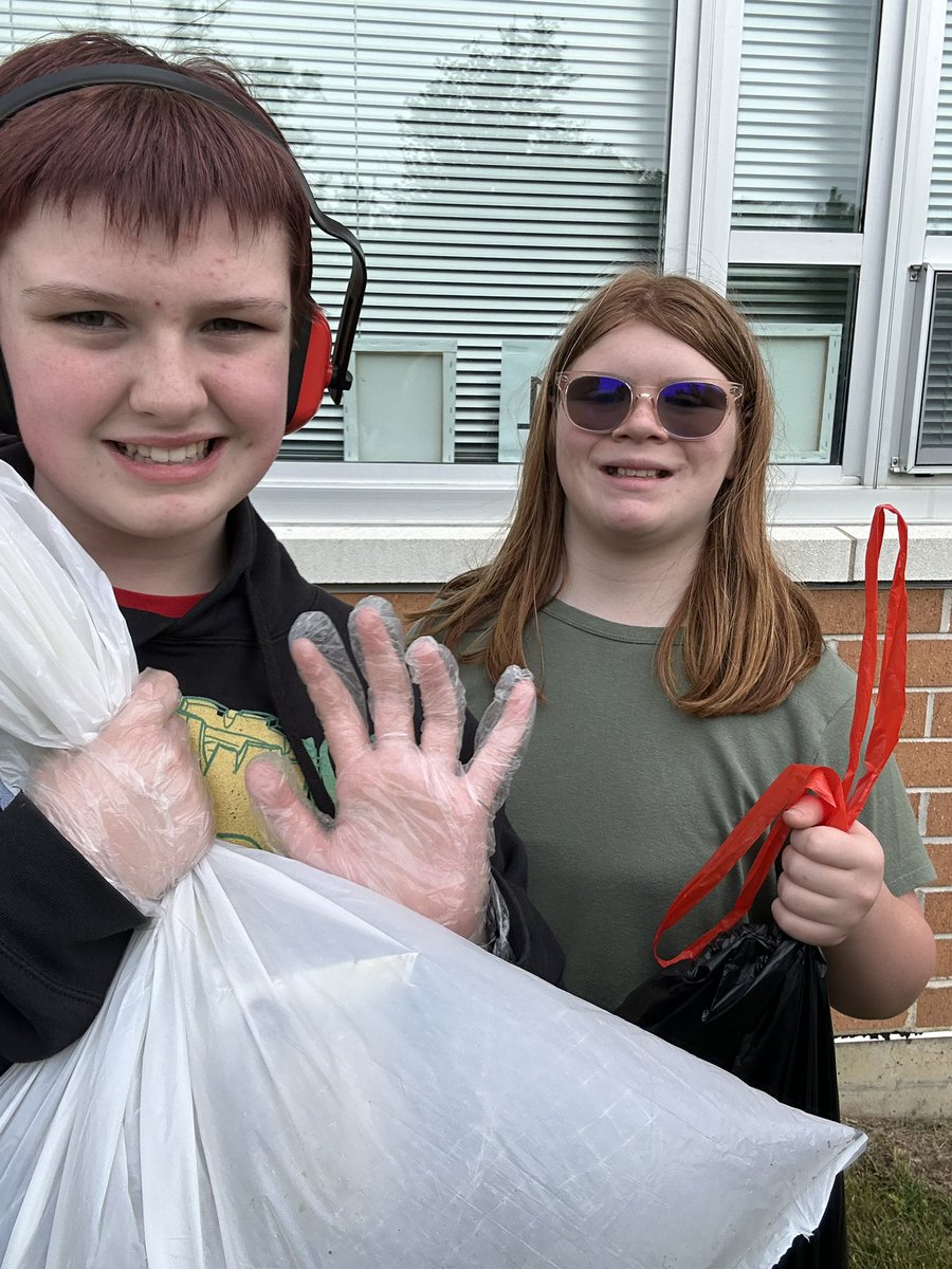 Annual spring clean-up was a success! So proud of our members and how hard they worked cleaning up the <a href="/MatthewsMS118/">Matthews M.S.</a> grounds. ♻️
<a href="/WaucondaCUSD118/">Wauconda CUSD 118</a> 
#d118life