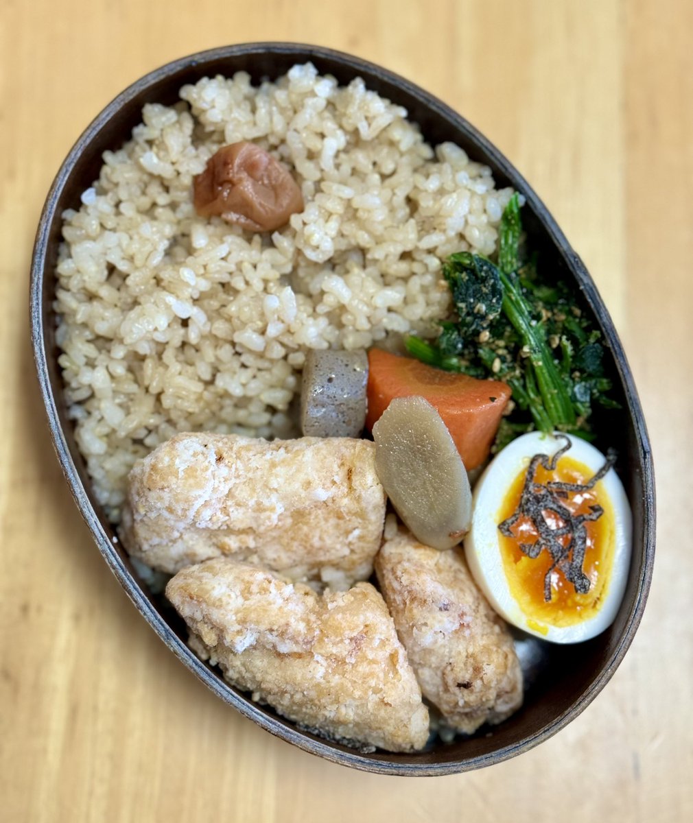 Today’s packed lunch 🍱 brown rice, karaage, simmered vegetables, spinach with sesame dressing and boiled egg #今日のお弁当 #bento #packedlunch #leftovers