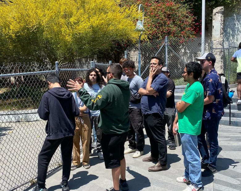 This week, UC Irvine's Urban Studies Student Association (USSA) visited Downtown Los Angeles for a walking tour, where students apart of their book club discussed the City of Quartz.

#uci #urbanplanning