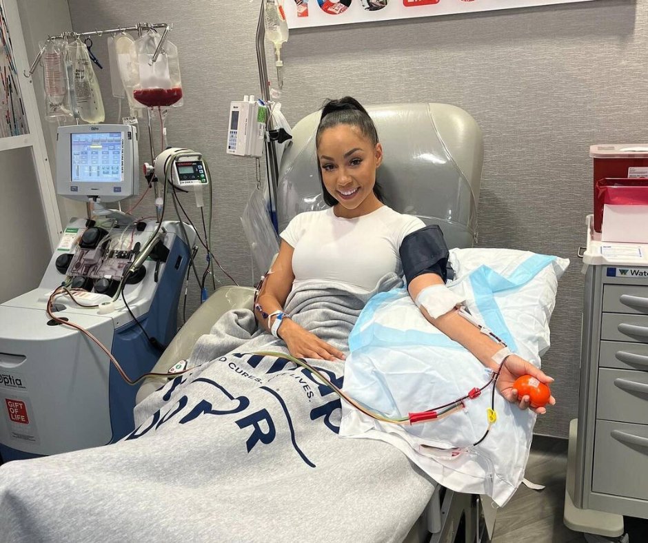 Whitney's in her HERO era—from her career as a nurse to a life-changing blood stem cell donor for a patient in need! 💪