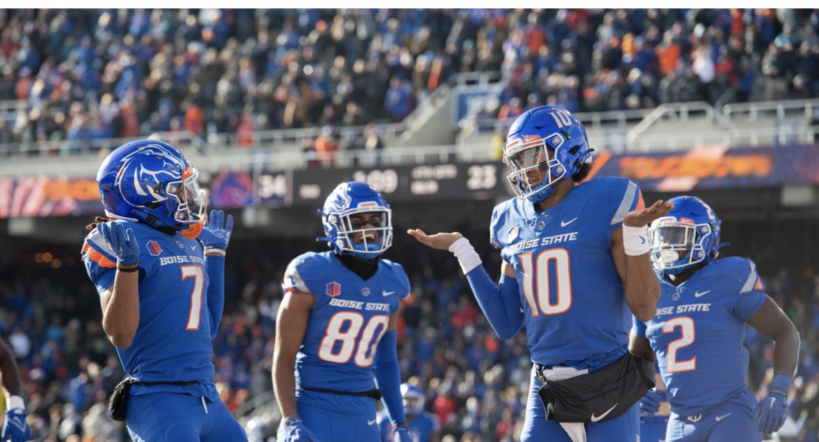 All glory to god. Boise State offered!! Thank you @BroncoSportsFB and the Staff for believing in me @JabrilFrazier @Coach_SD 

@CoachBeck_PTF @twftraining