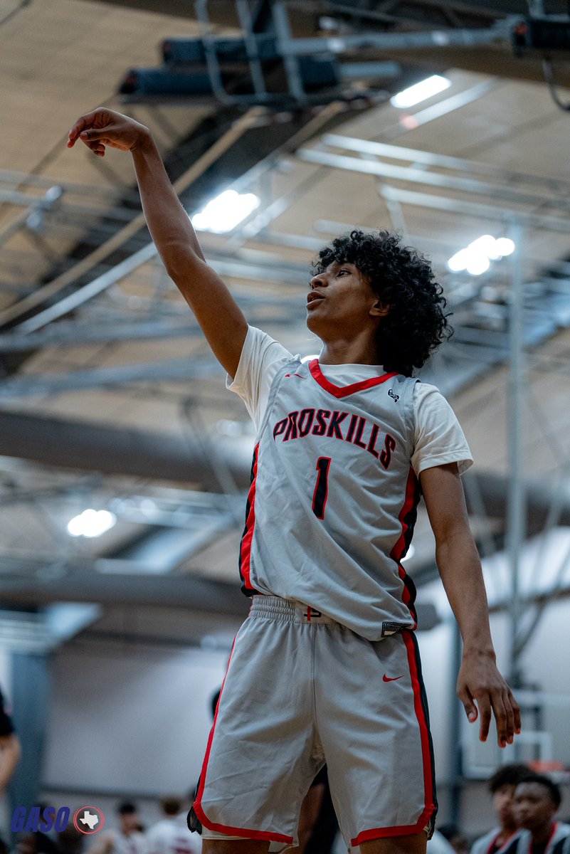HOUR 8 2026 Keonte Greybear - ProSkills EYBL 16U / Link Academy. The rise of Greybear seems to alway ramp up when he comes to GASO. After an explosive Sophmore season. The 6'2 guard has garnered Power 5 & National Media Attention For Good Reason. 🗓️GAME 1 Saturday May 18th