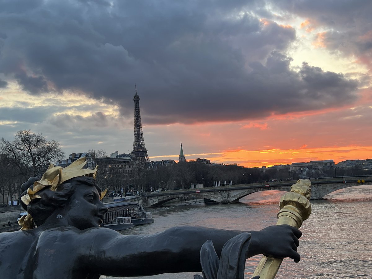 Notre France est belle , protégeons-la .