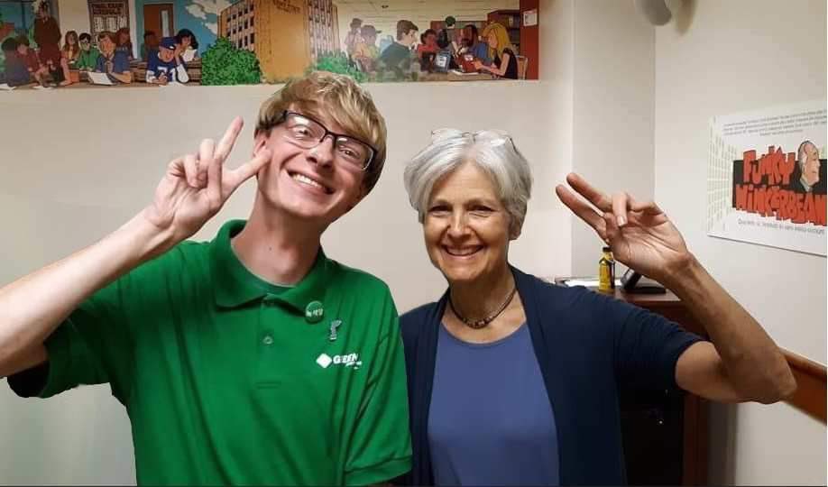 Happy birthday to @DrJillStein! Dr. Stein introduced me to the Green Party back in 2015 and made me a believer in the cause. We can cancel student debt, make healthcare and college free, create a welcoming path to citizenship, and end systemic racism. All we have to do is try.