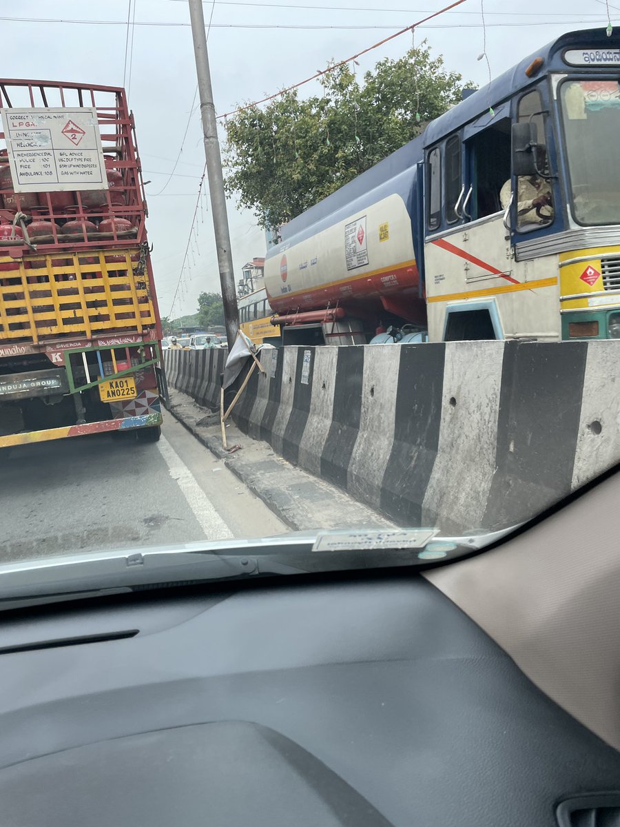 Bhattarahalli, TC palya… almost the entire stretch of OMR is strewn with these hoardings. Who is giving approval for such things? Why are these even allowed? @BBMPCOMM @blrcitytraffic @BlrCityPolice @KRPURATRAFFIC