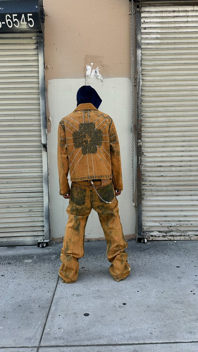 DENIM THERAPY 🐪 DESERT LAVA WASH PRE-ORDER STARTS FRIDAY AT 9:00AM LOS ANGELES TIME,

FOR THE FIRST 24HRS —
+ 30% - 40% OFF DENIM PRE-ORDER
+ HALF OFF DENIM ALTERATIONS
+ FREE ⛓️HARDWARE⛓️

freshiam.net/pages/upcoming…