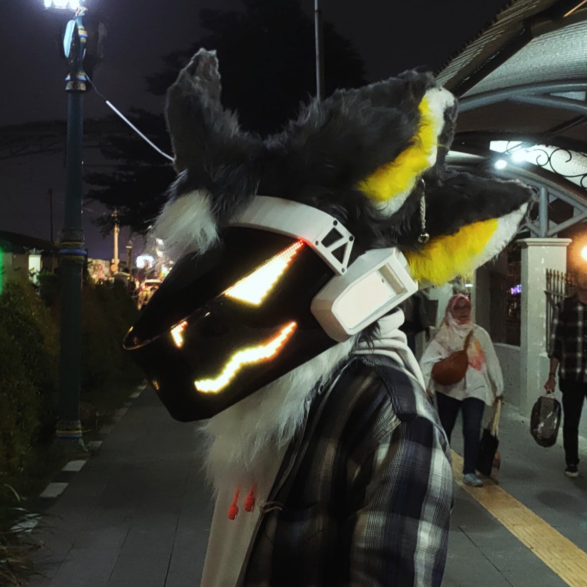 Arix_BlueWolf's tweet photo. Mnp.. what? Ignore my ears, i just woke up >~< https://t.co/oEO17vbhv7