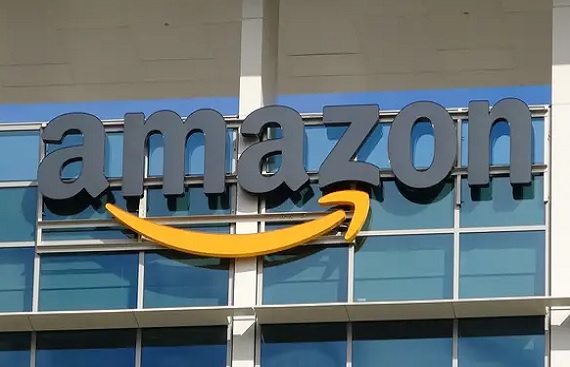 Amazon Invests Rs 1,600 Crore into Indian Market for E-Commerce Lead Read More: goo.su/Ru1h5O @ajassy, CEO of @amazon @awscloud @Walmart @Flipkart @Meesho_Official #ecommercebehemoth #AmazonSellerServices #ecommercesector #Indianmarket #ecommercemarket