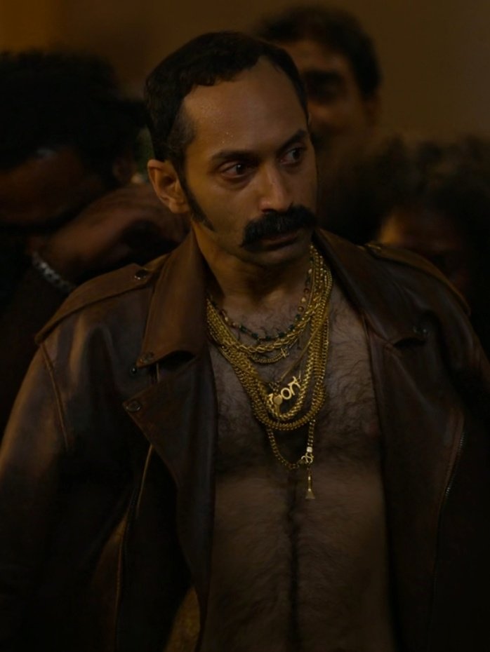 FaFaTrends's tweet photo. The emotional shades of Rangannan.💌
#Aavesham #FahadhFaasil https://t.co/Diol9gJffj