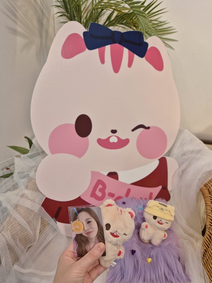 써니야 생일축하해💛💛💛
#봄날의_햇살_써니데이
#HBD_Sunny_OurWayHome 
 #ohmysunshine
#규라미라규