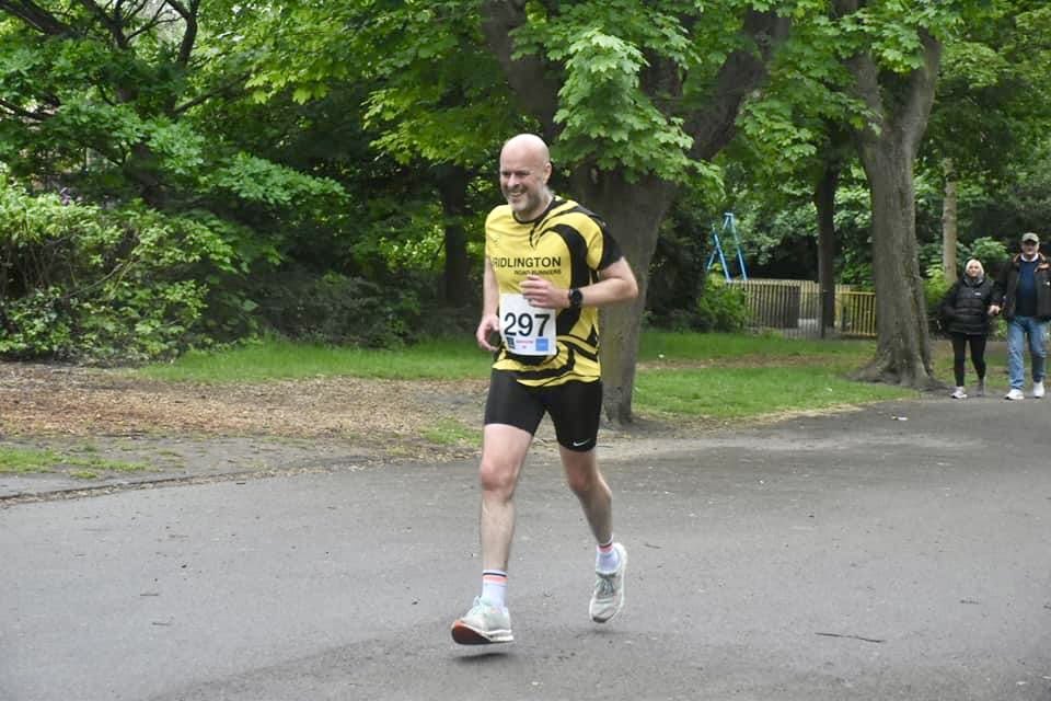 Action pics from yesterday evening at the EHH Hull East Park 4 Mile - thanks to Robert Eyre 😊