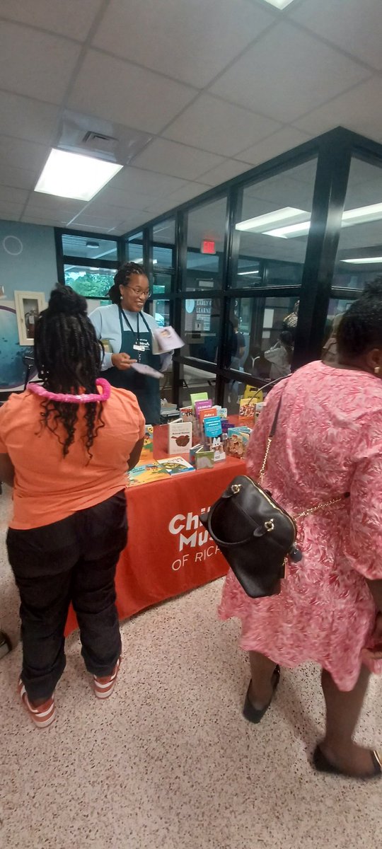 Luau Family Library and Kindergarten Transition Night was a huge success! Over 300 people attended! Thanks to our partners for supporting the event! <a href="/CECLAseahorse/">CECLA</a>  <a href="/CCPSPreschool/">CCPS_Preschool</a>  <a href="/CCPSFACE1/">CCPS FACE</a> <a href="/ChesterfieldVa/">Chesterfield County Government, Virginia</a> <a href="/CMoRVA/">Children's Museum of Richmond</a>